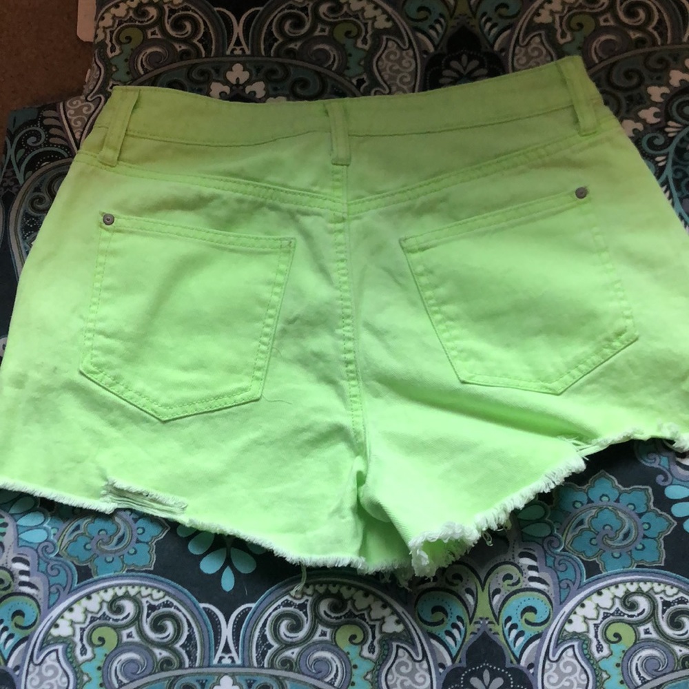 High Rise Distressed Shorts - Picture 5 of 6